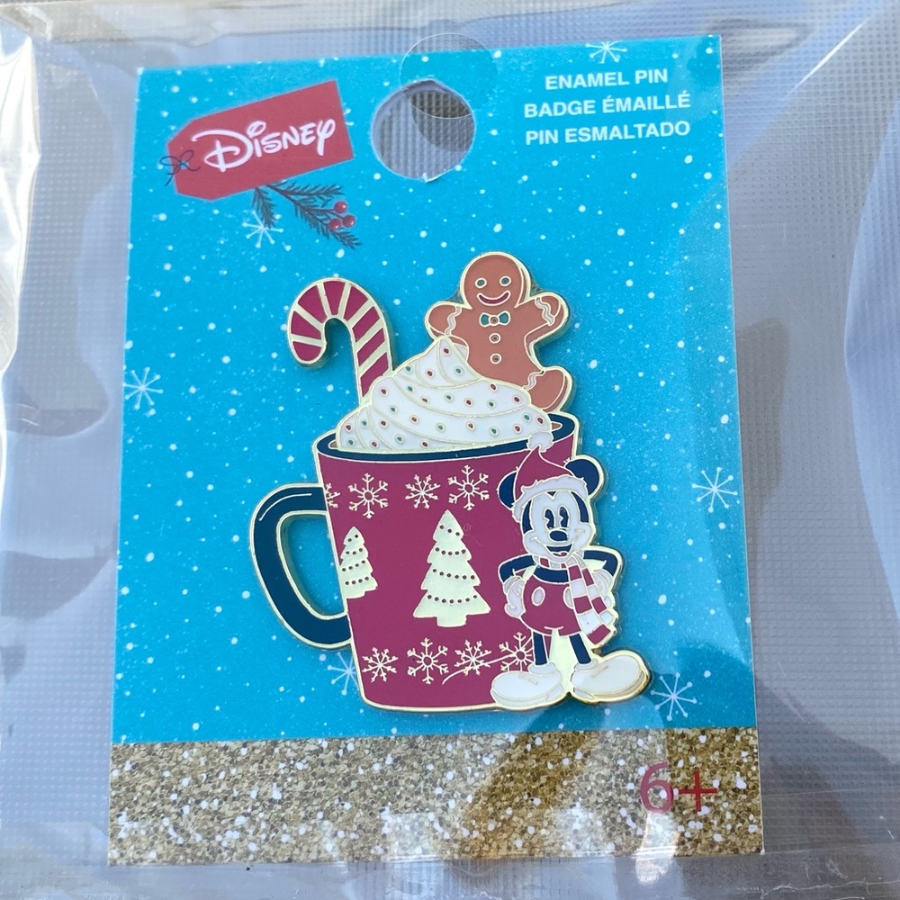 Mickey Mouse🎄Holiday Pin - Picture 5 of 5
